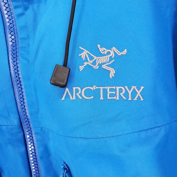 Arc'teryx Traverse Jacket Blue Goretex Pro Light Shell Men L Hooded Full Zip NEW - Picture 13 of 16